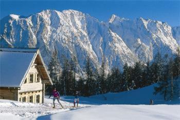 Hotel Pension Sonnenuhr Tauplitz Habitación foto